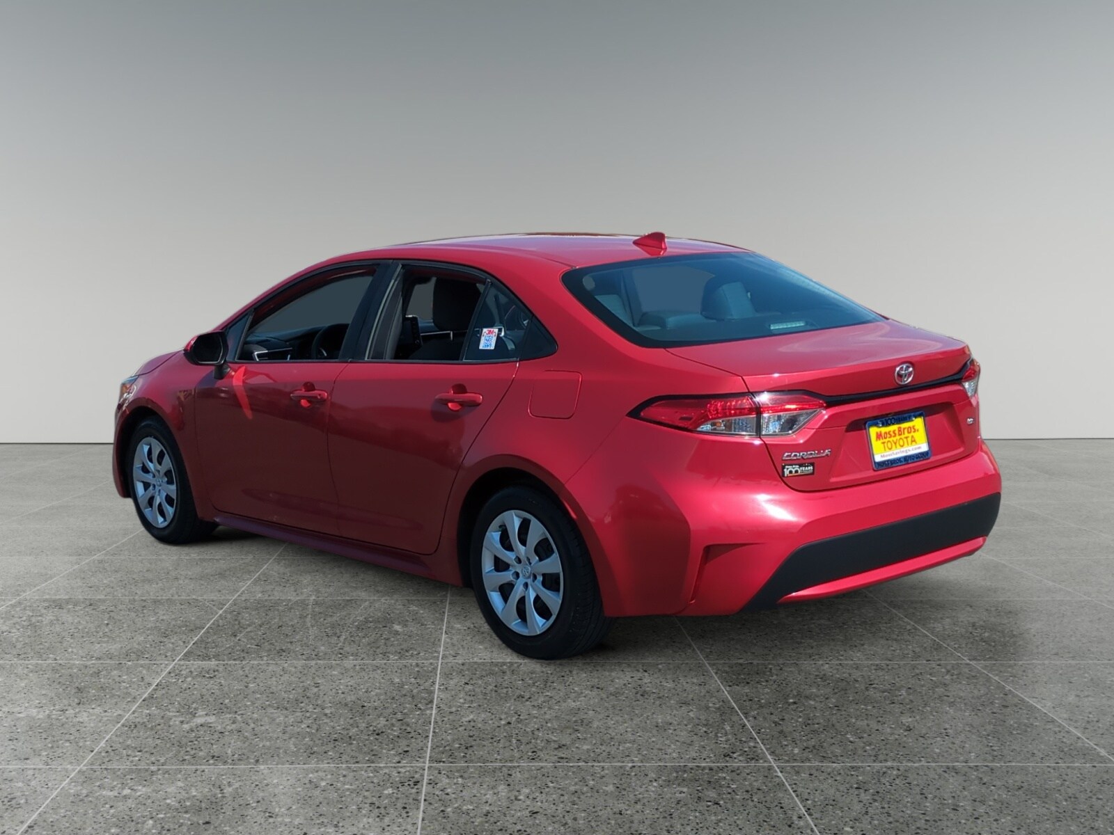 2021 Toyota Corolla LE photo 3