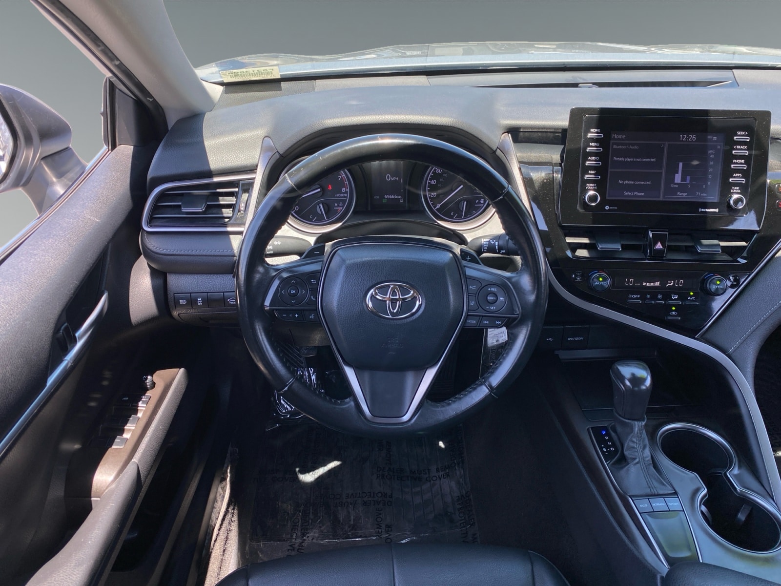 2023 Toyota Camry SE - Photo 12