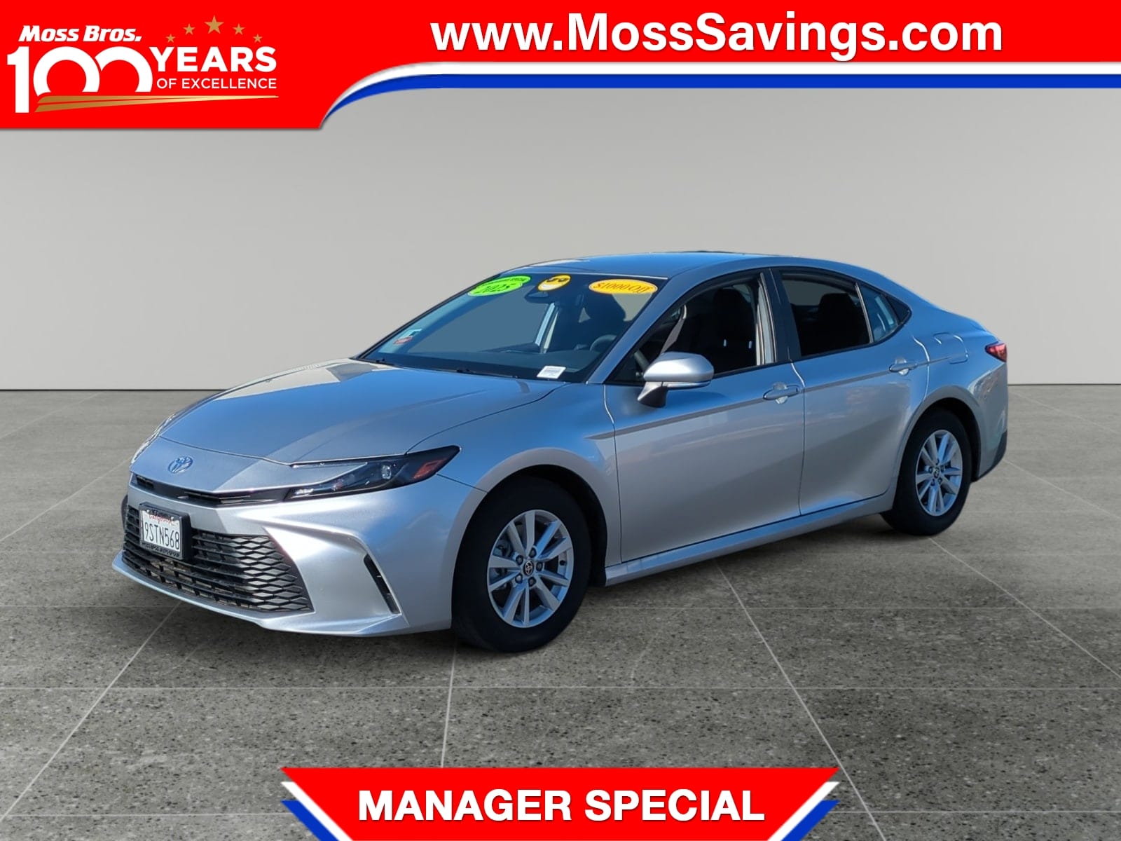 2025 Toyota Camry LE's photo