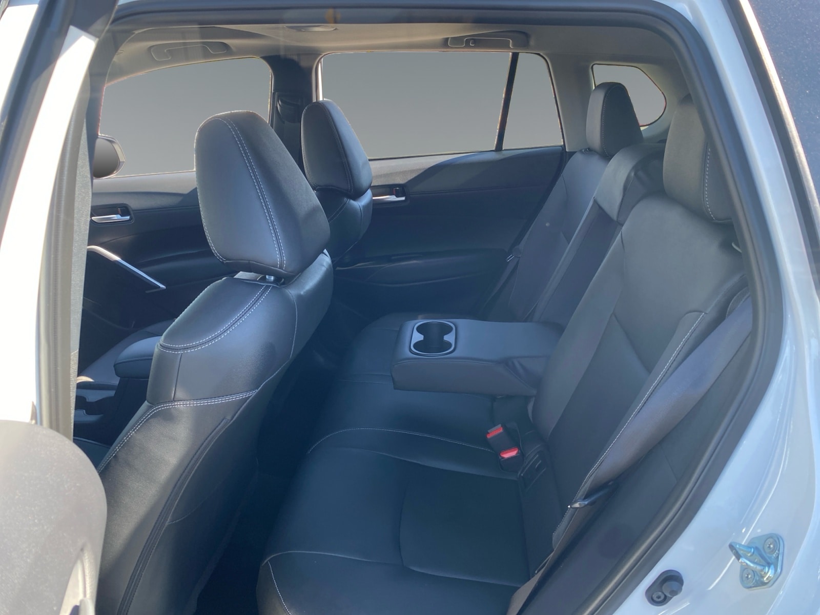 2026 Toyota Corolla Cross XLE - Photo 13