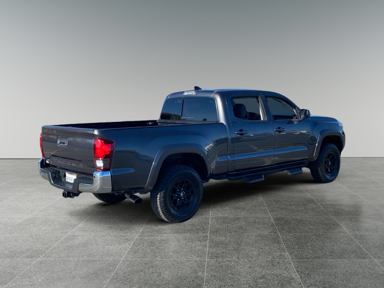 2020 Toyota Tacoma SR5 photo 5