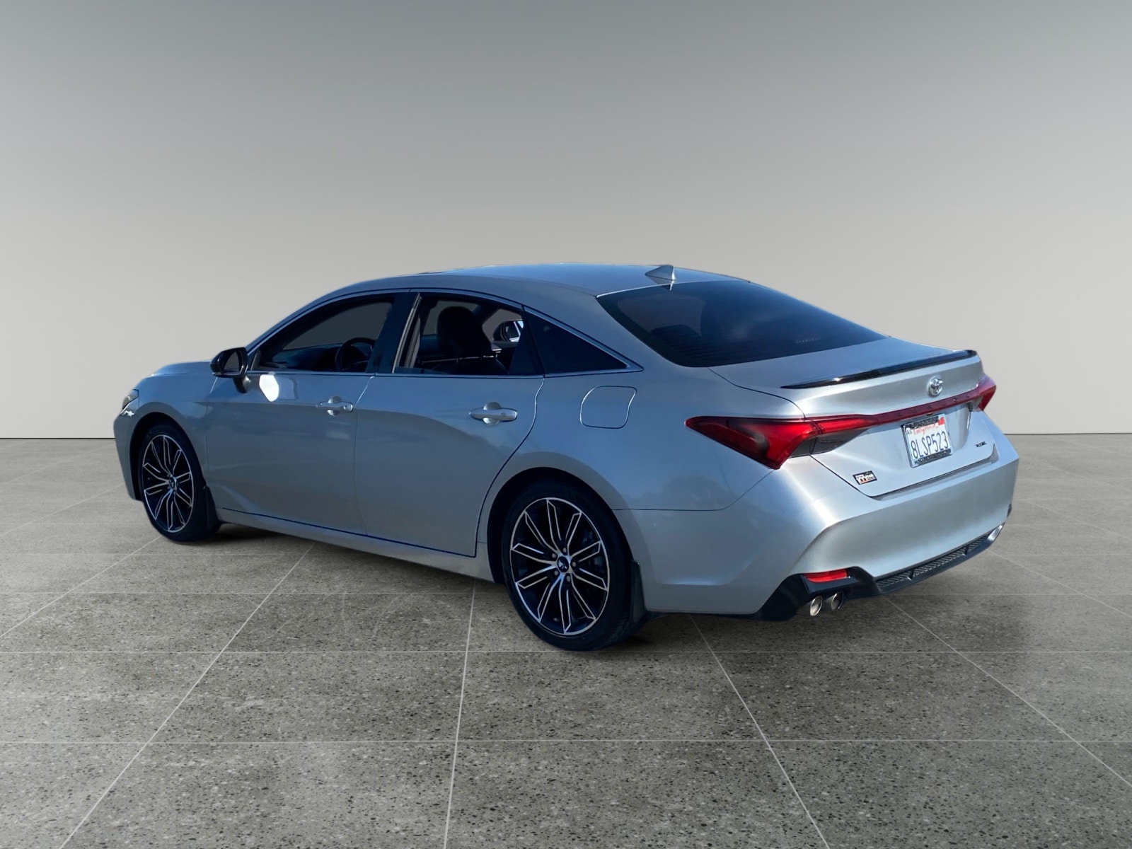 2019 Toyota Avalon XSE photo 3