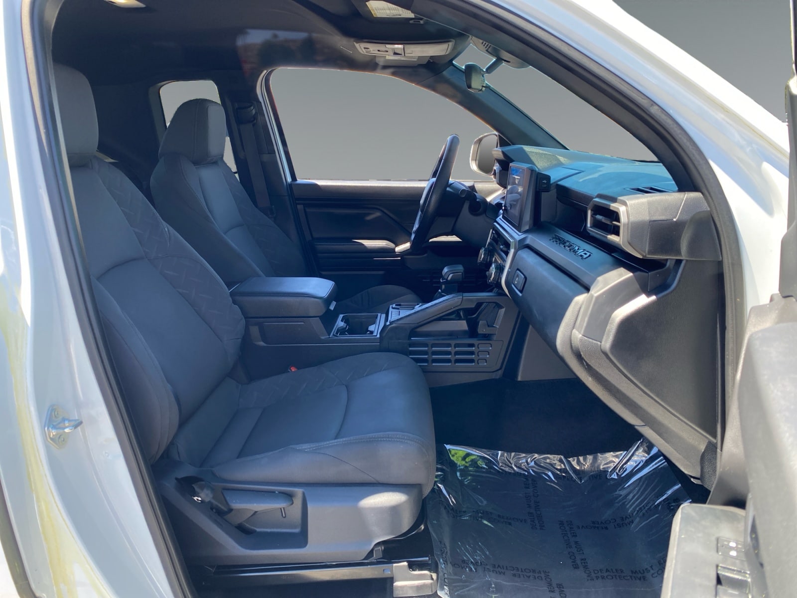 2024 Toyota Tacoma SR - Photo 15