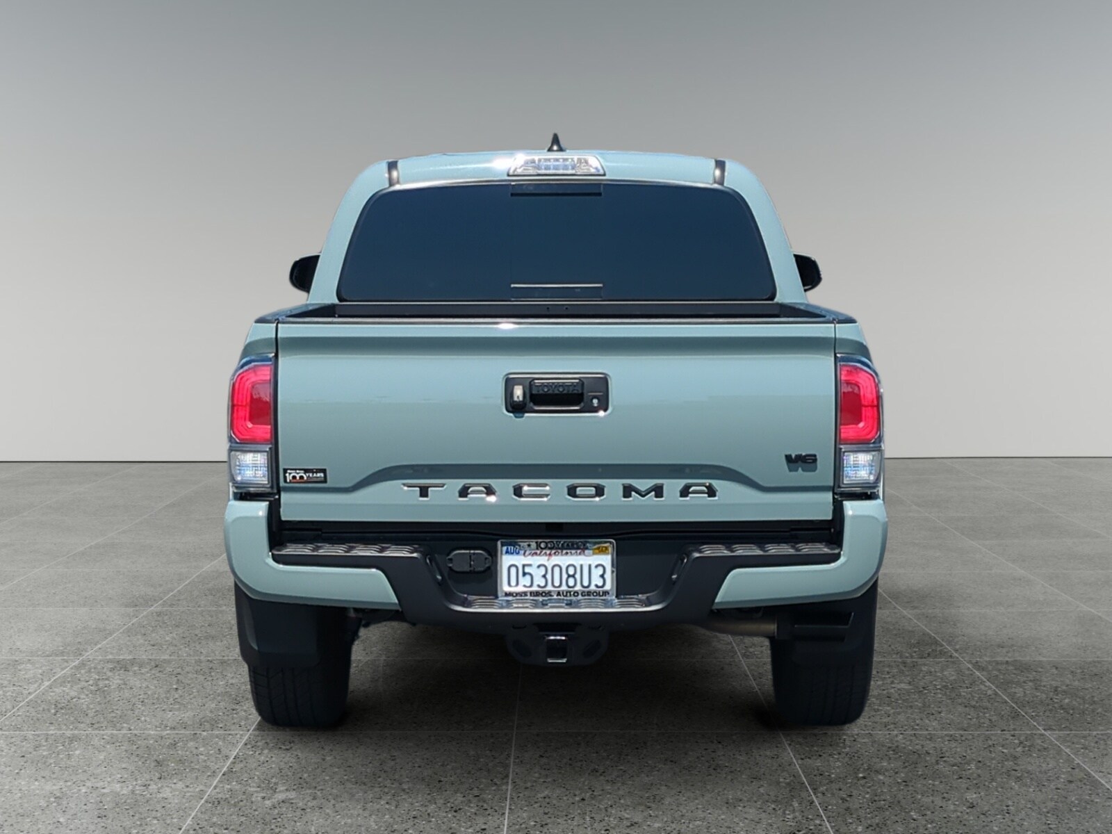 2023 Toyota Tacoma TRD Sport Double Cab photo 2