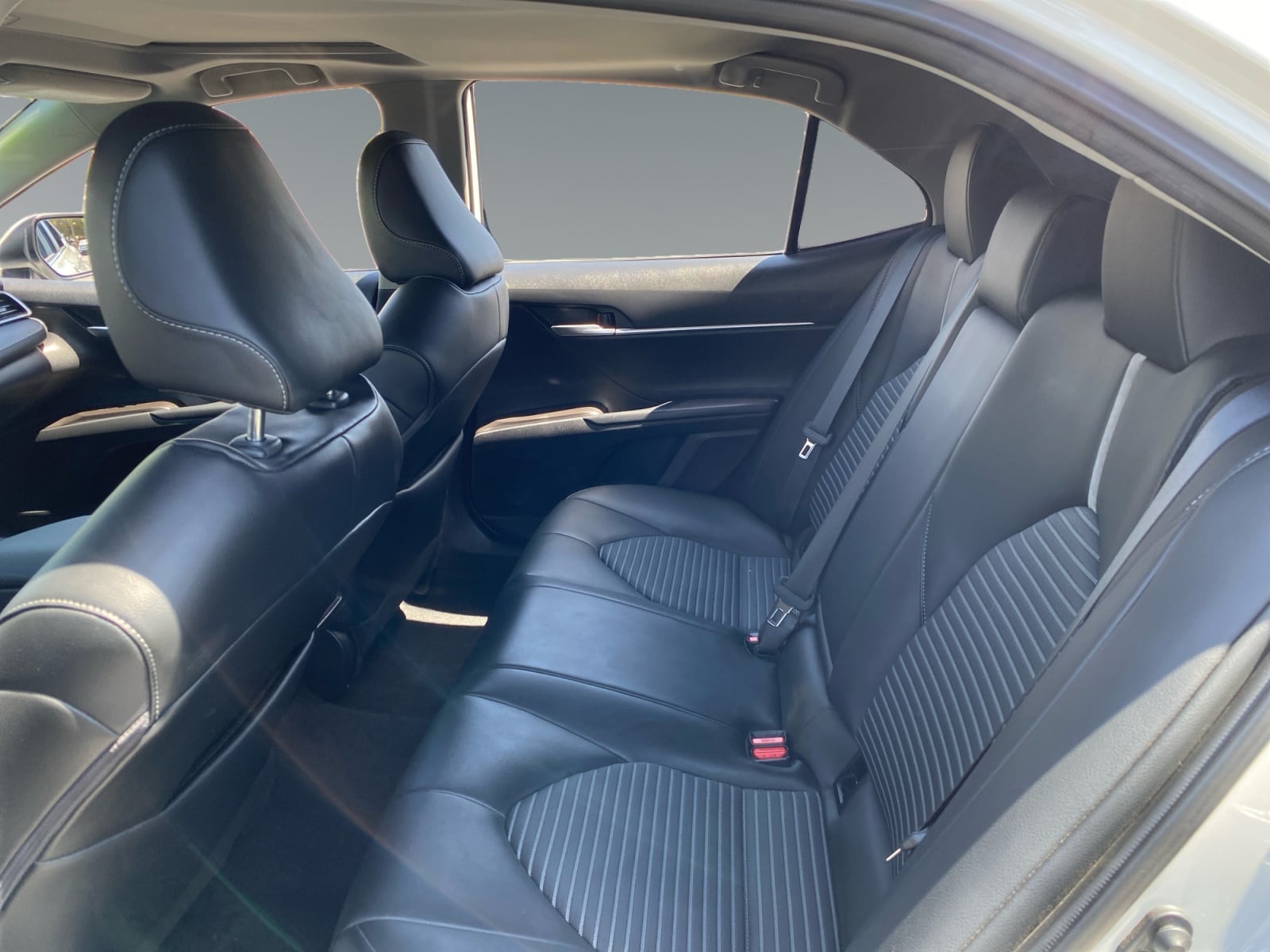 2023 Toyota Camry SE - Photo 13
