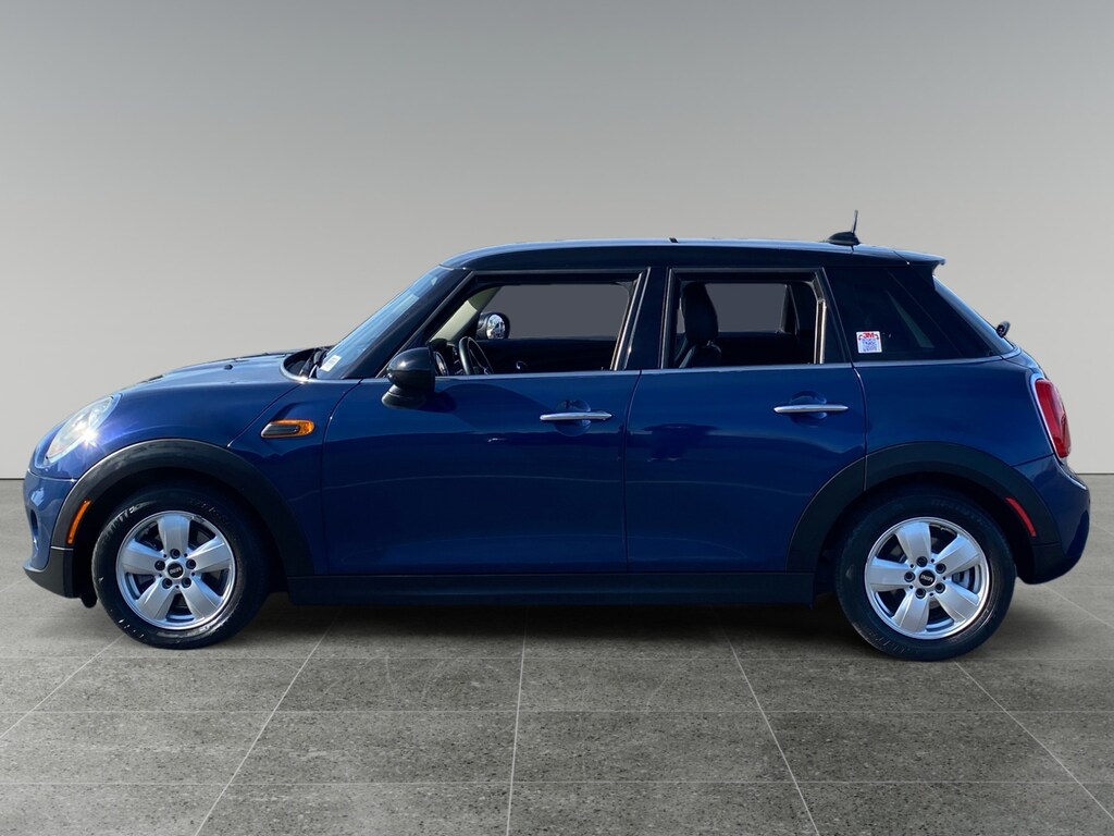Used 2016 MINI Hardtop 4 Door Base Hatchback
