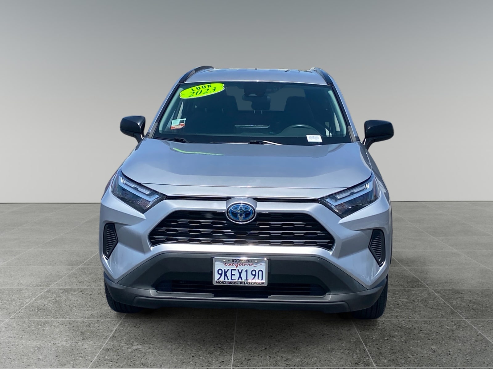 2023 Toyota RAV4 LE - Photo 8