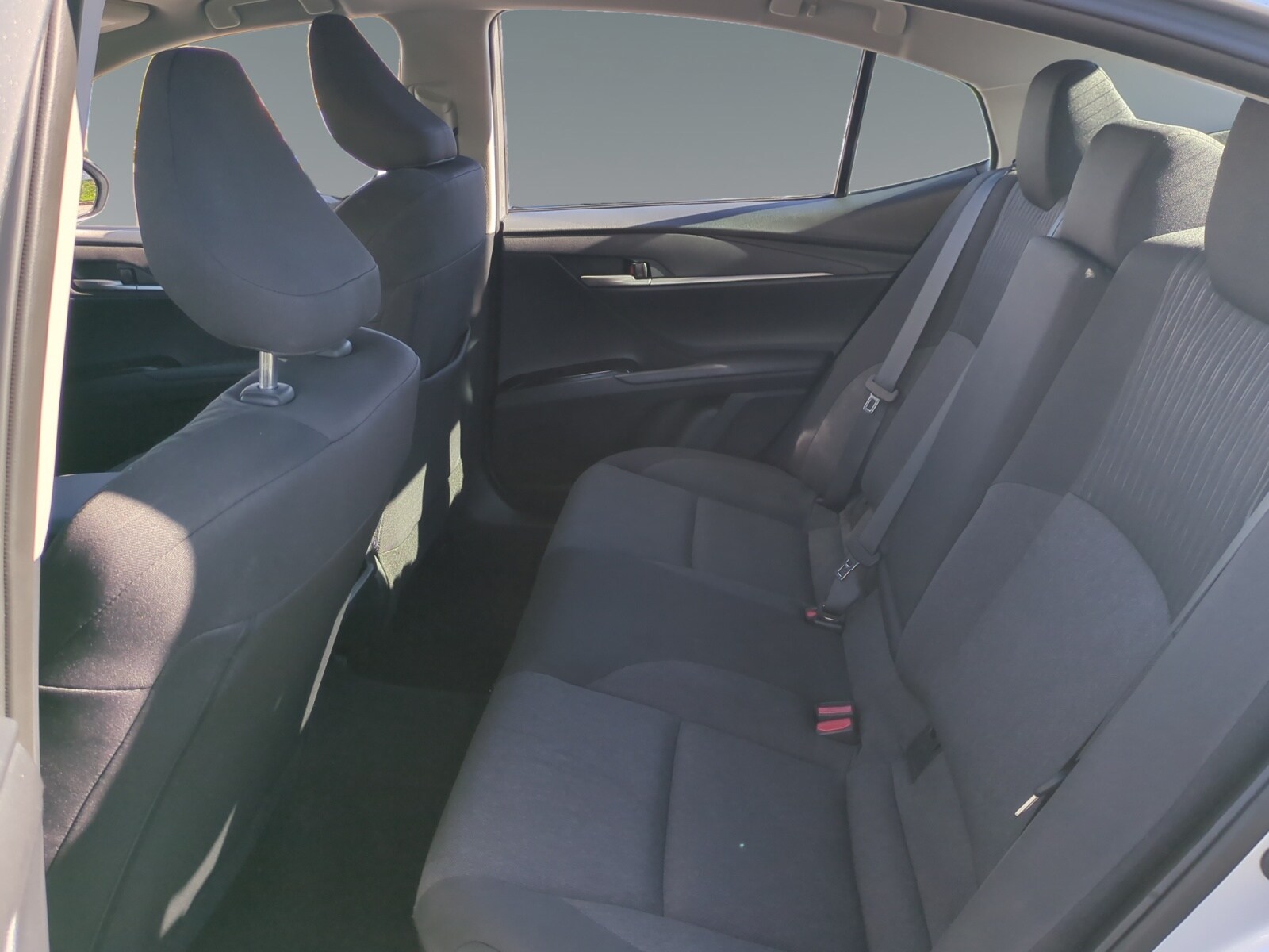 2025 Toyota Camry LE photo 4