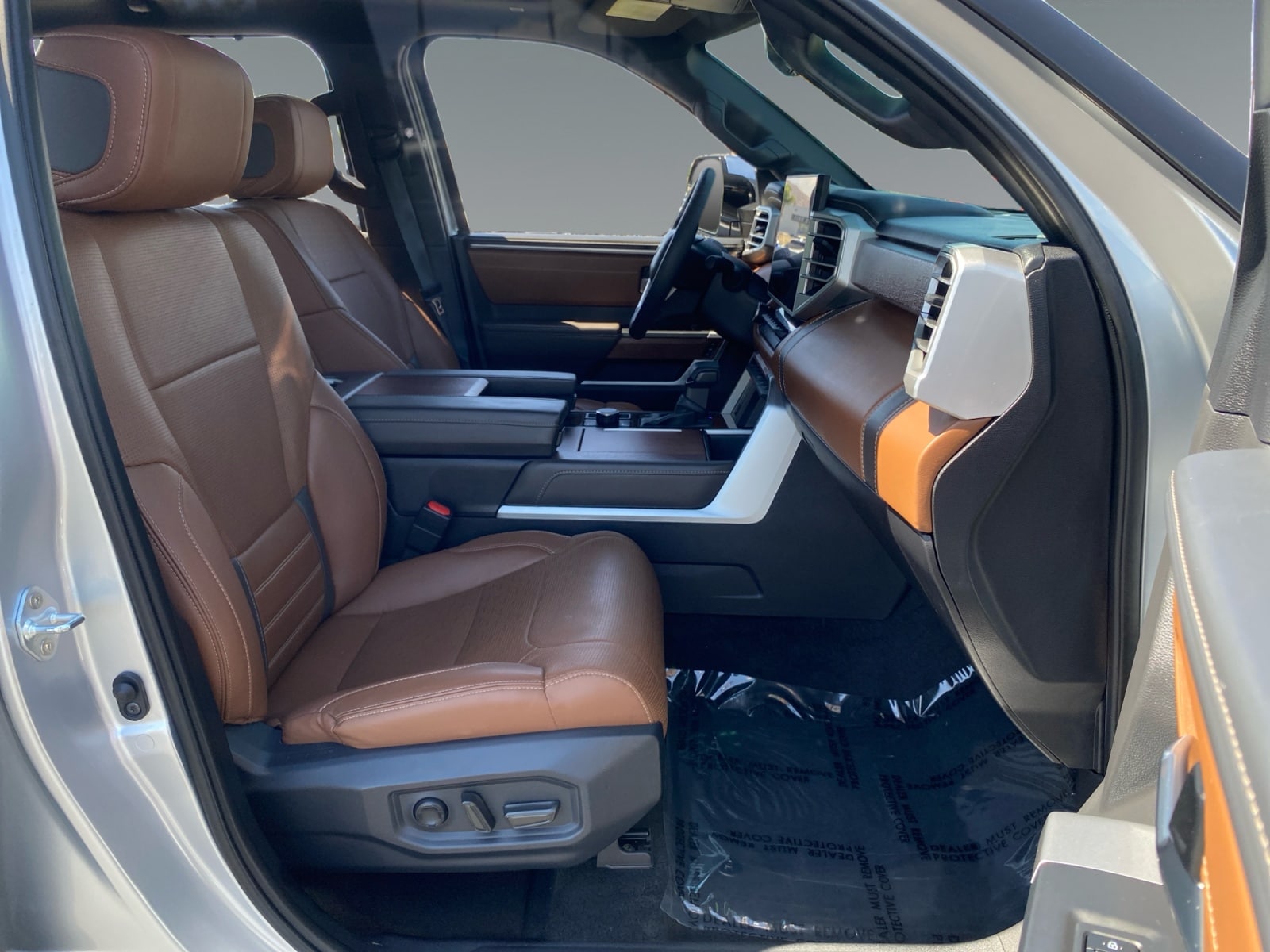2025 Toyota Tundra 1794 Edition - Photo 15