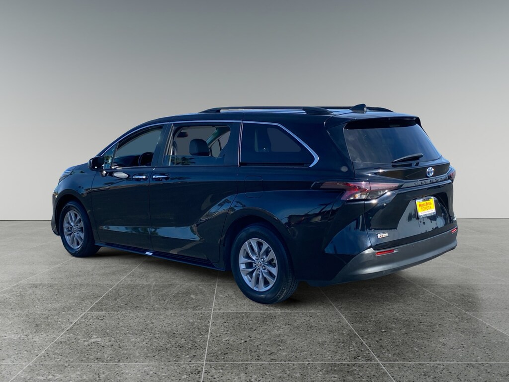 Used 2024 Toyota Sienna XLE Van Passenger Van