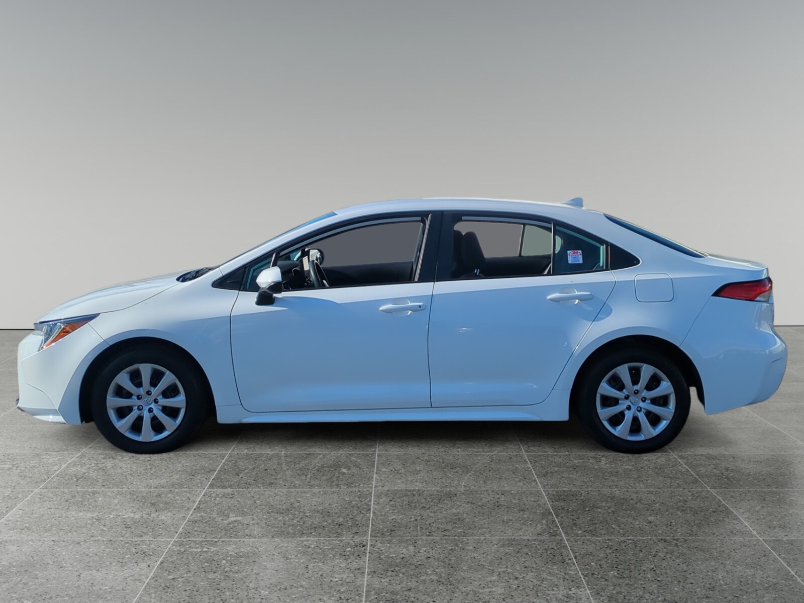 2024 Toyota Corolla LE photo 2