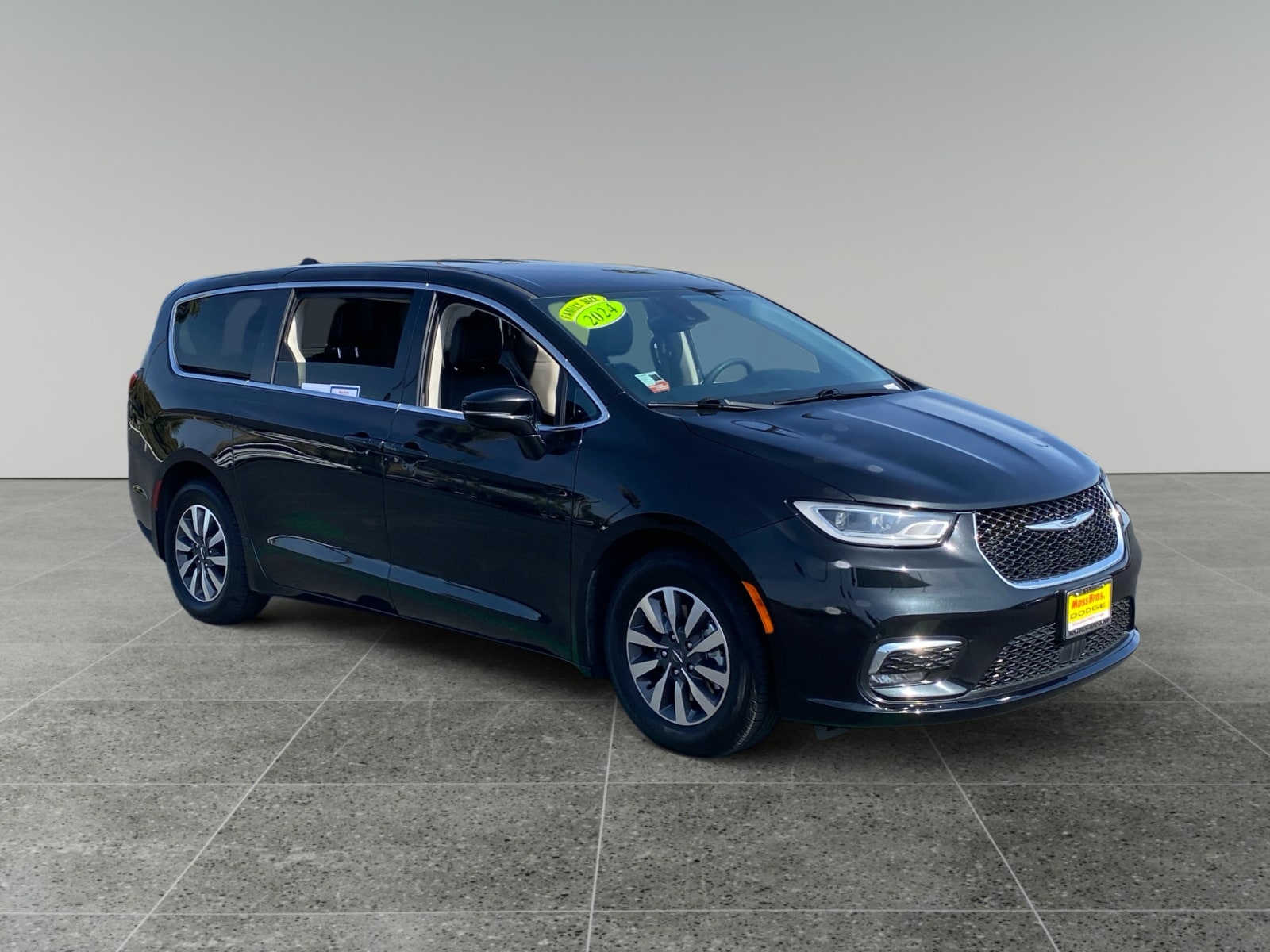2024 Chrysler Pacifica PHEV Select - Photo 7