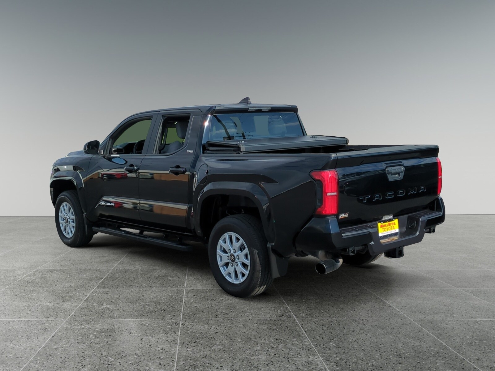 2024 Toyota Tacoma SR5 photo 3