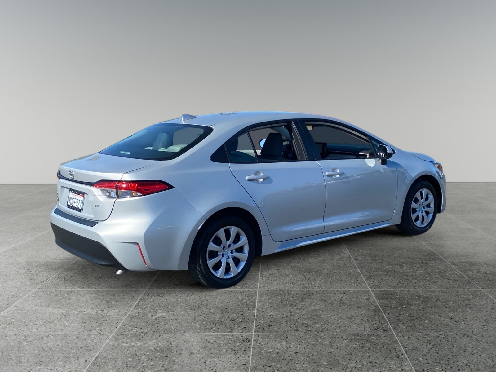 2025 Toyota Corolla LE photo 5