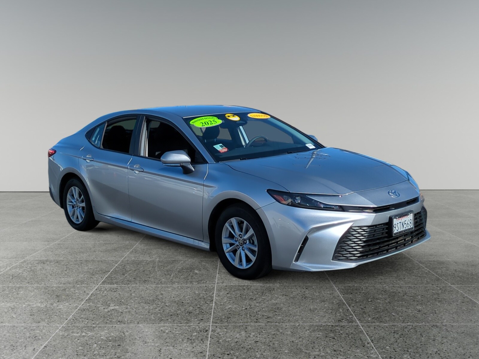 2025 Toyota Camry LE photo 2