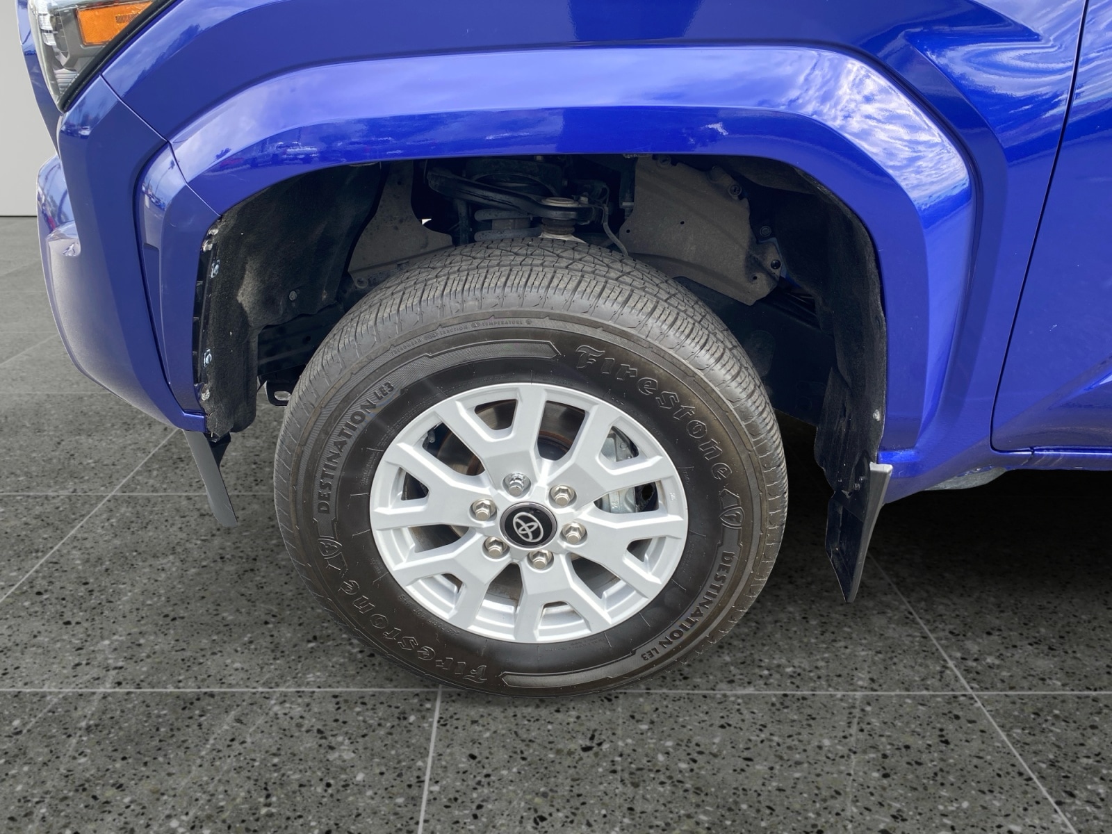2024 Toyota Tacoma SR5 - Photo 14