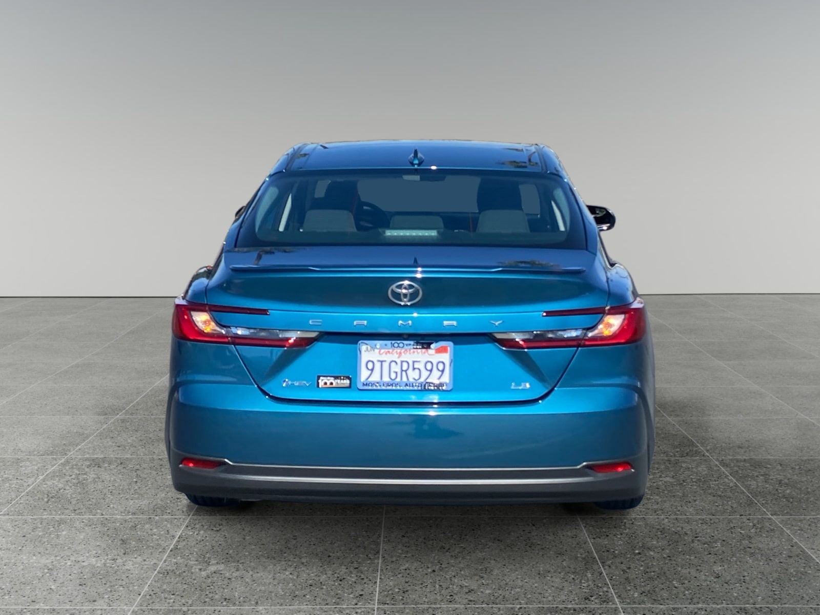 2025 Toyota Camry LE photo 4