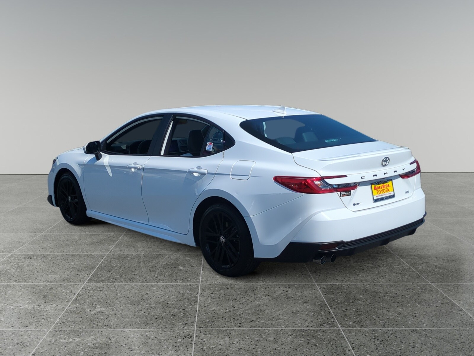2025 Toyota Camry SE photo 3
