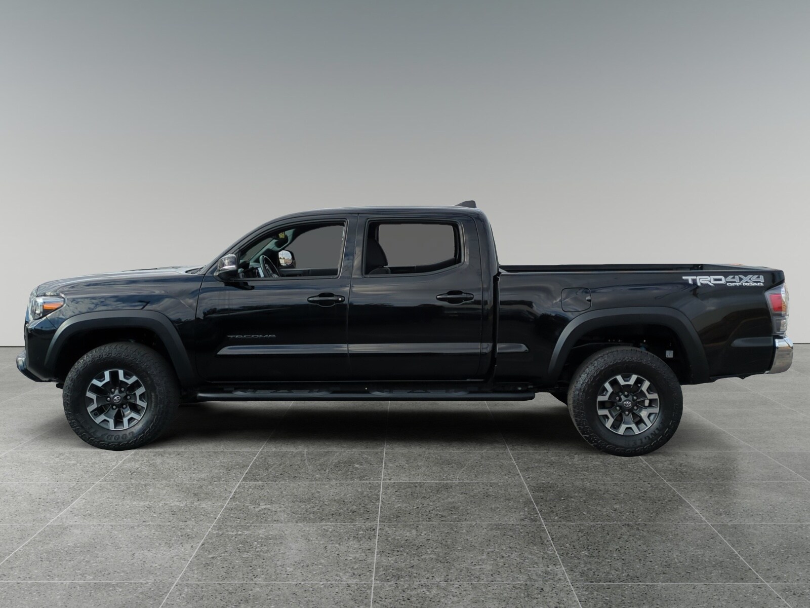 2023 Toyota Tacoma TRD Off-Road Double Cab photo 2