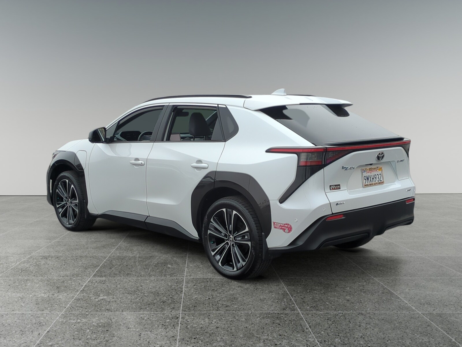 2024 Toyota bZ4X Limited photo 3