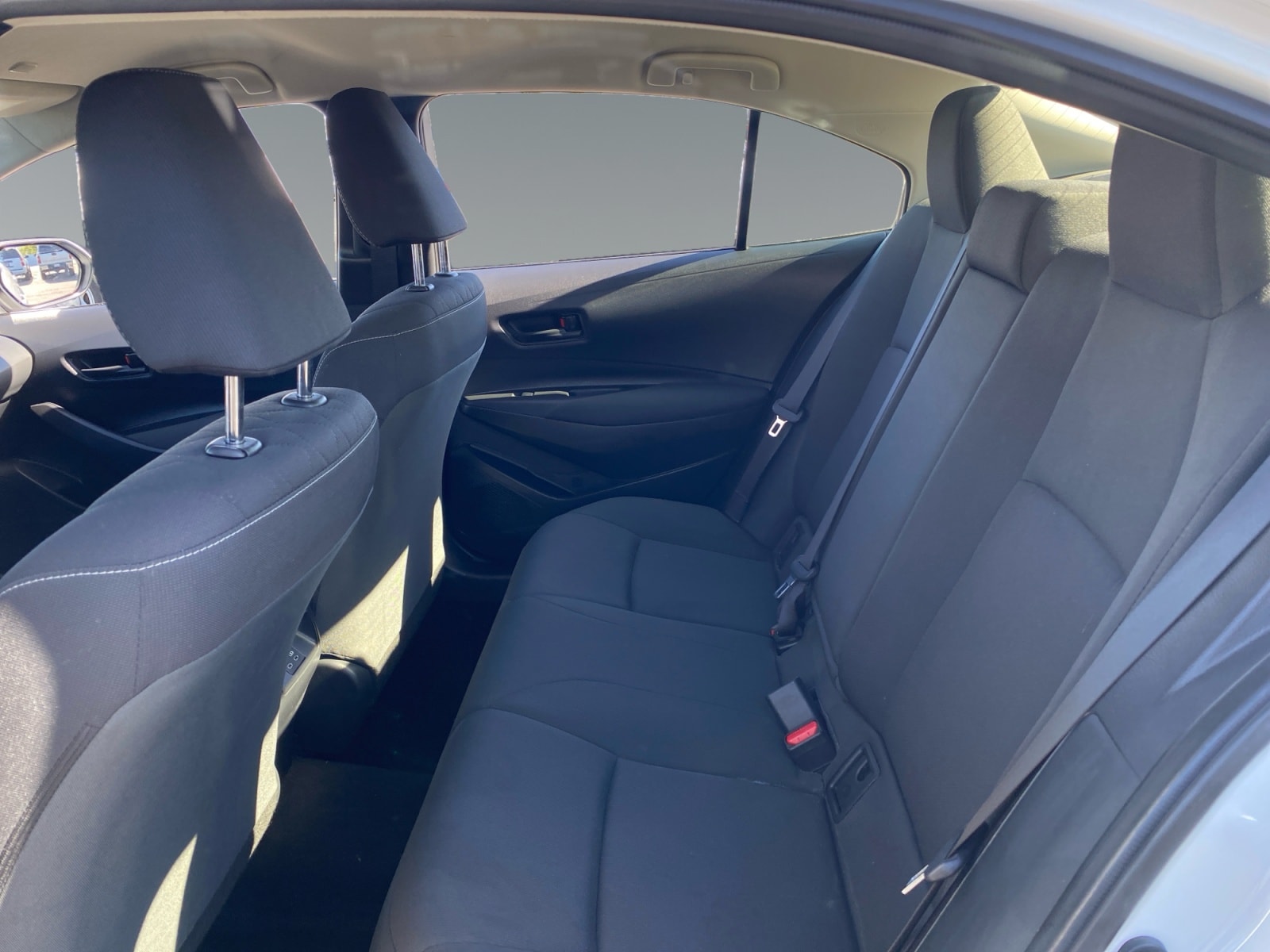 2026 Toyota Corolla LE - Photo 13