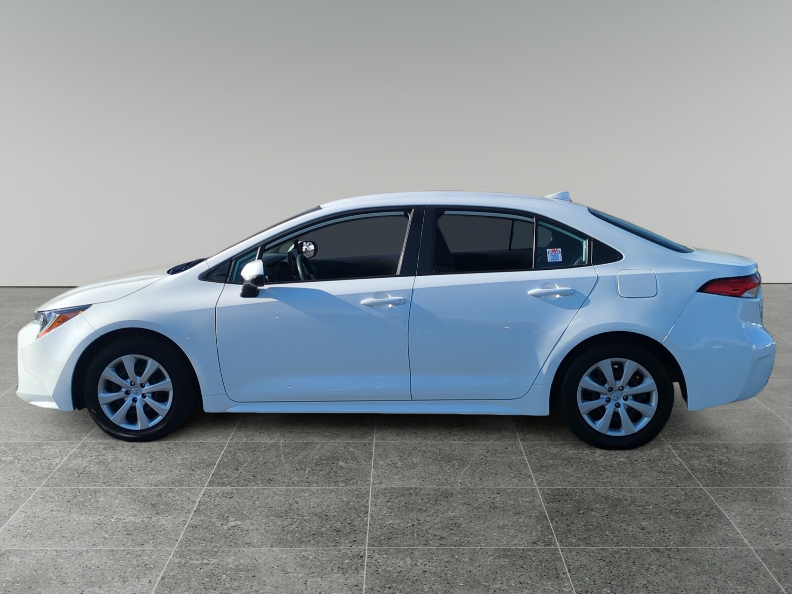 2024 Toyota Corolla LE photo 2