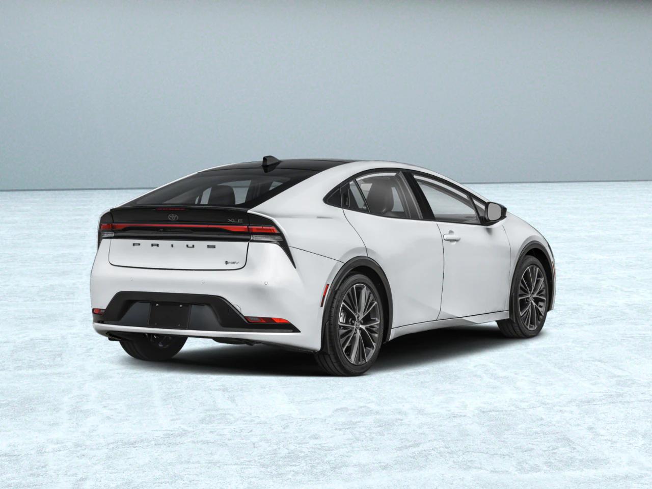 2026 Toyota Prius XLE photo 2