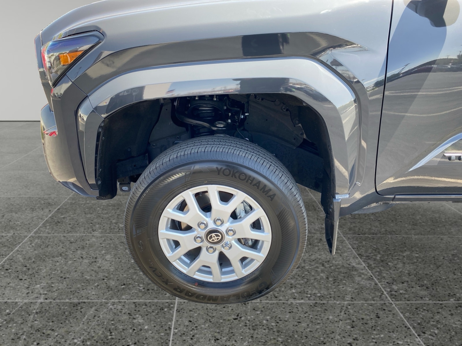 2024 Toyota Tacoma SR5 - Photo 14