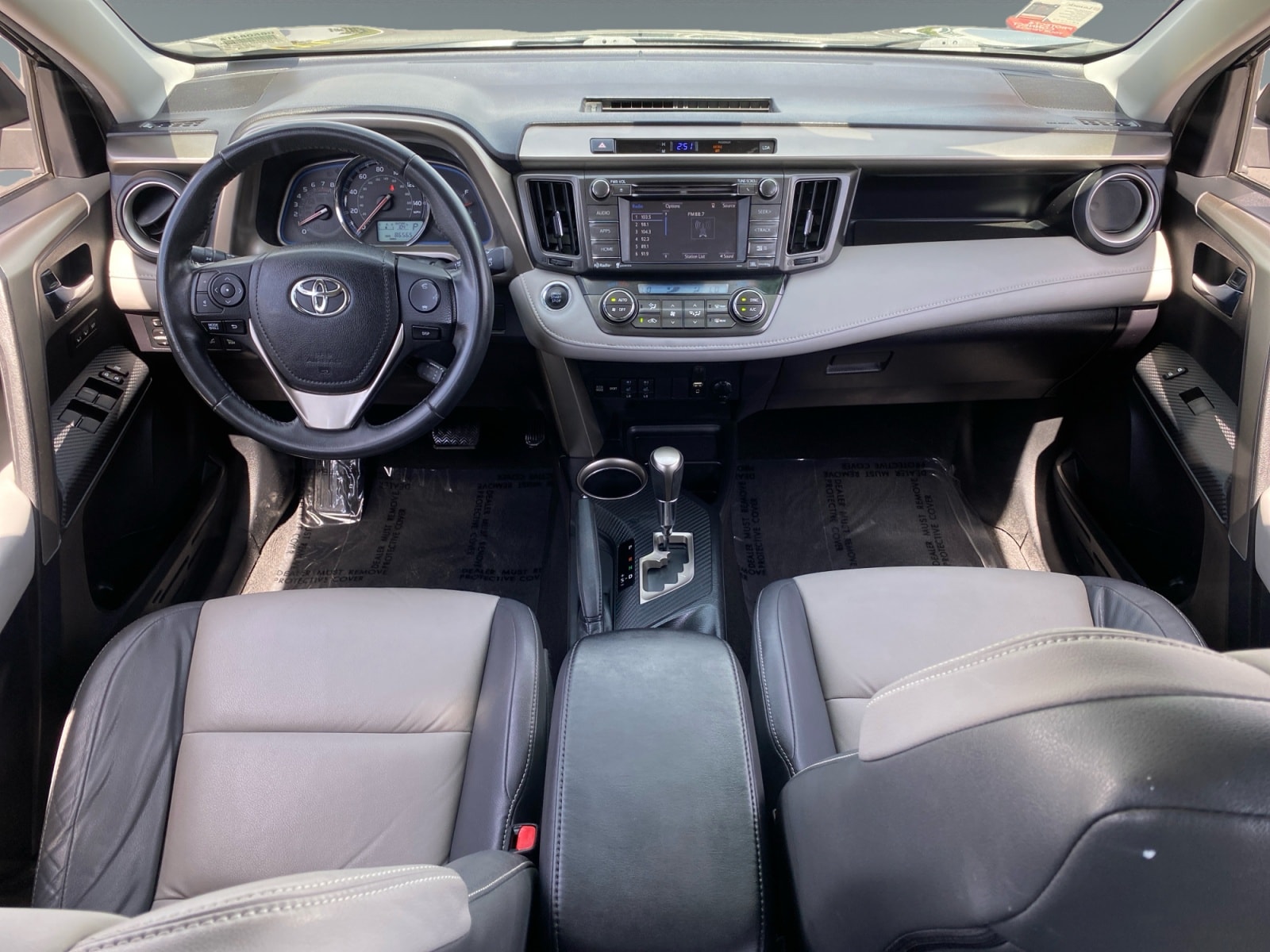 2014 Toyota RAV4 Limited - Photo 10