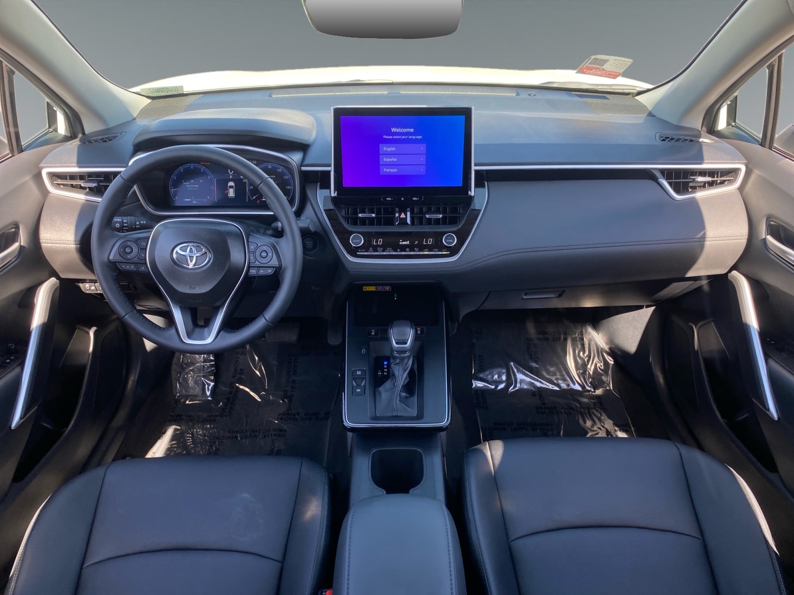 2026 Toyota Corolla Cross XLE - Photo 10