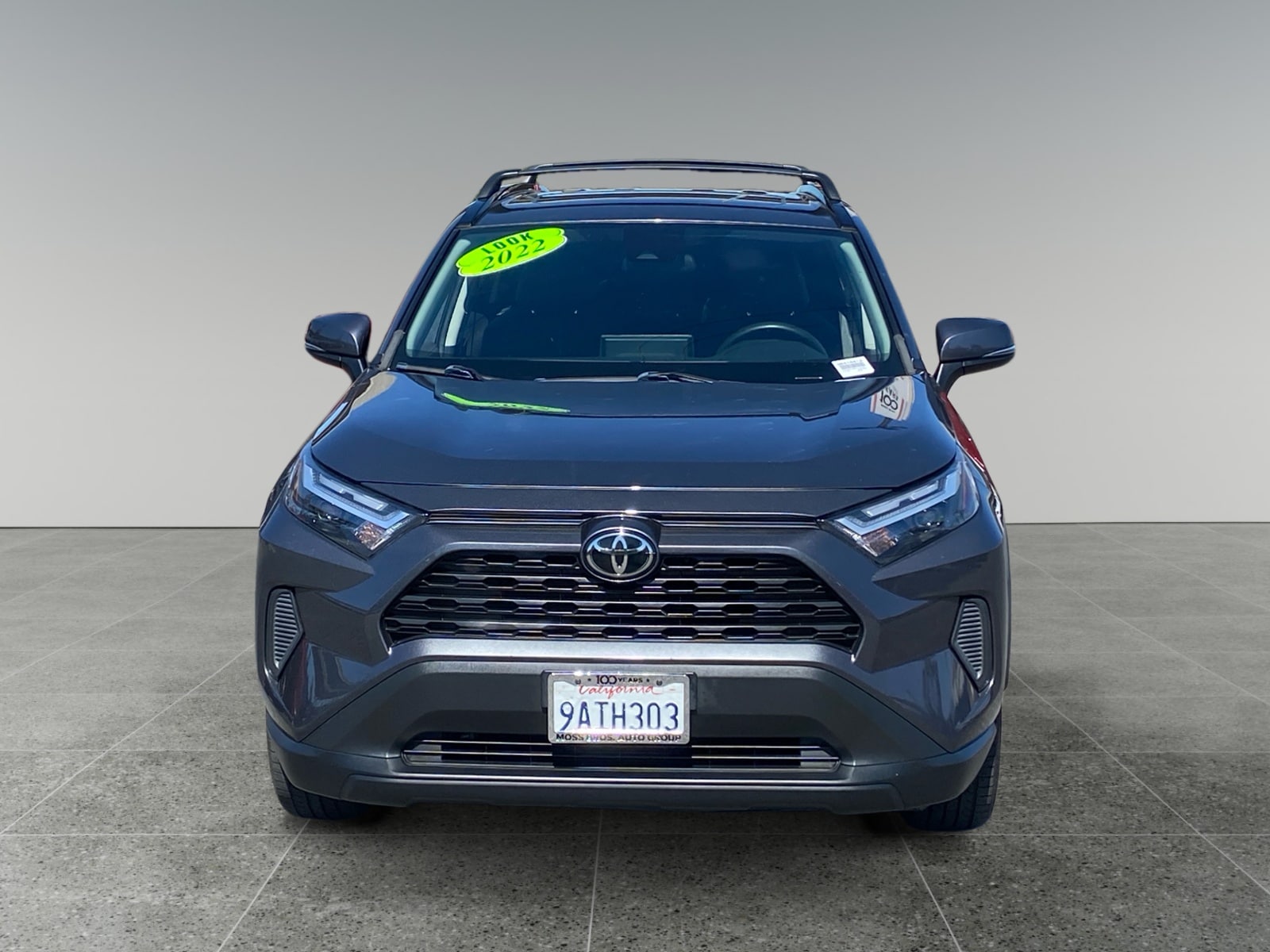 2022 Toyota RAV4 XLE - Photo 8