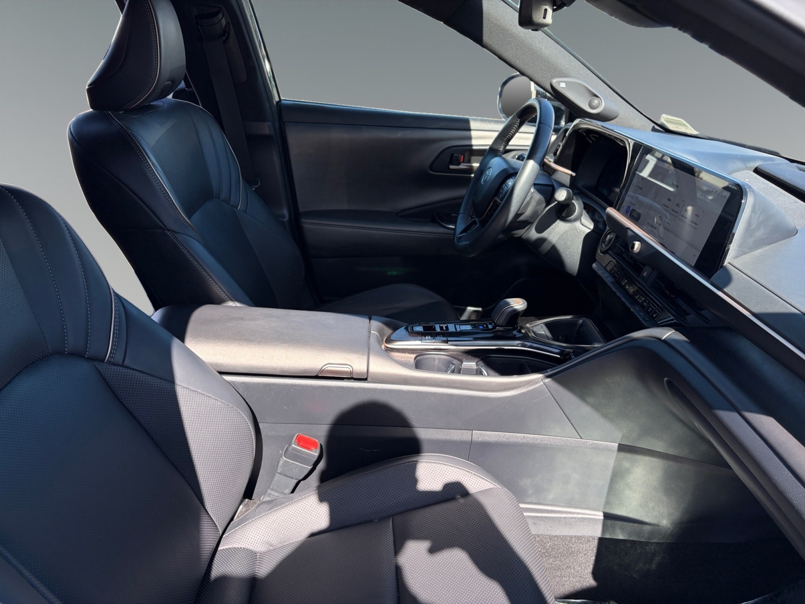2025 Toyota Crown Nightshade - Photo 15