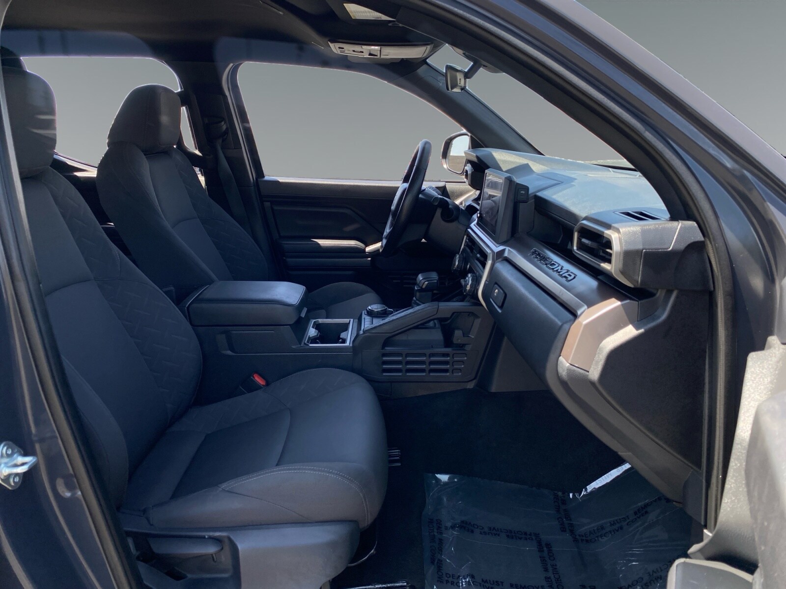 2024 Toyota Tacoma SR5 - Photo 15