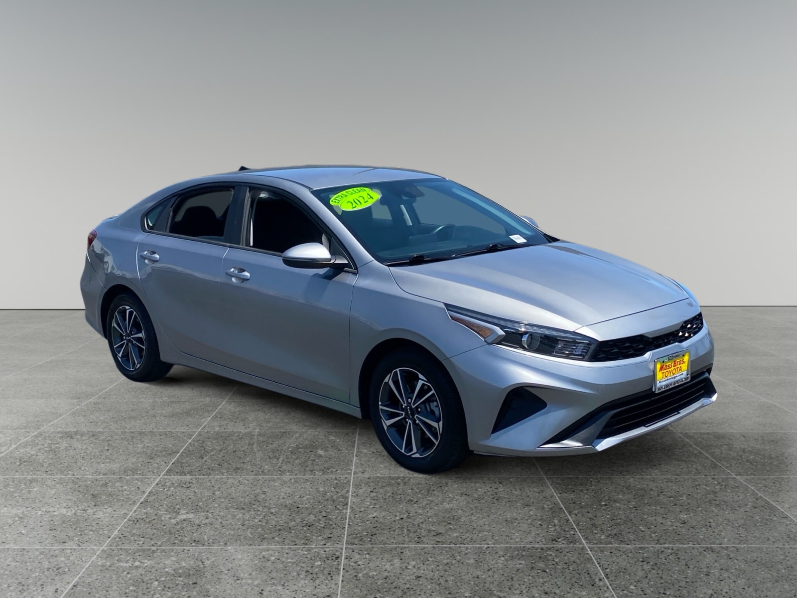 2024 Kia Forte LXS - Photo 7