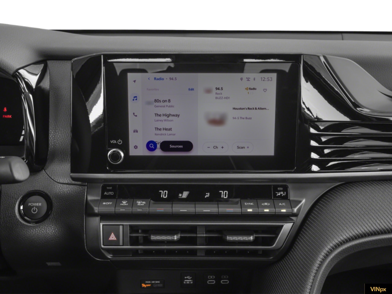 2026 Toyota Camry SE - Photo 8