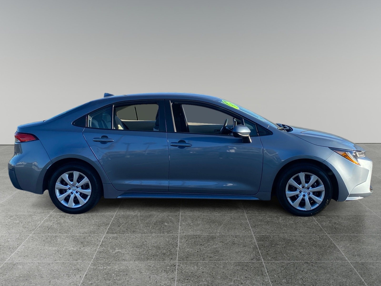 2026 Toyota Corolla LE - Photo 6
