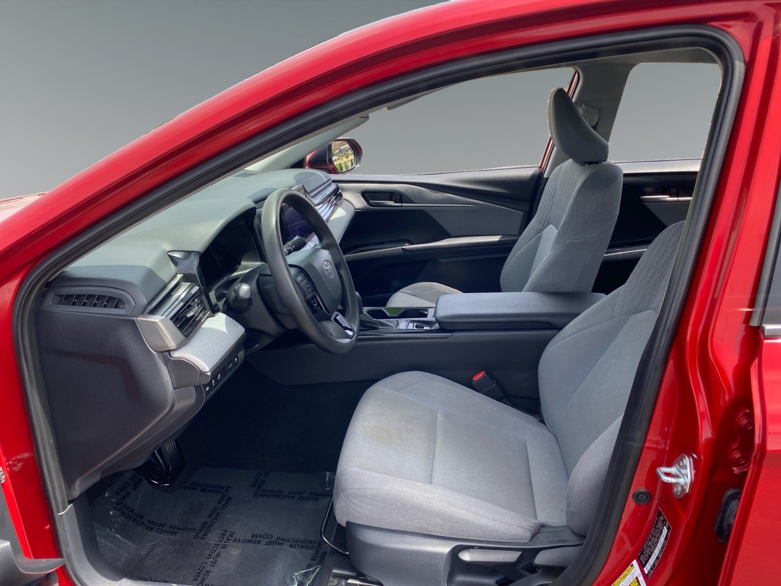 2025 Toyota Camry LE - Photo 8