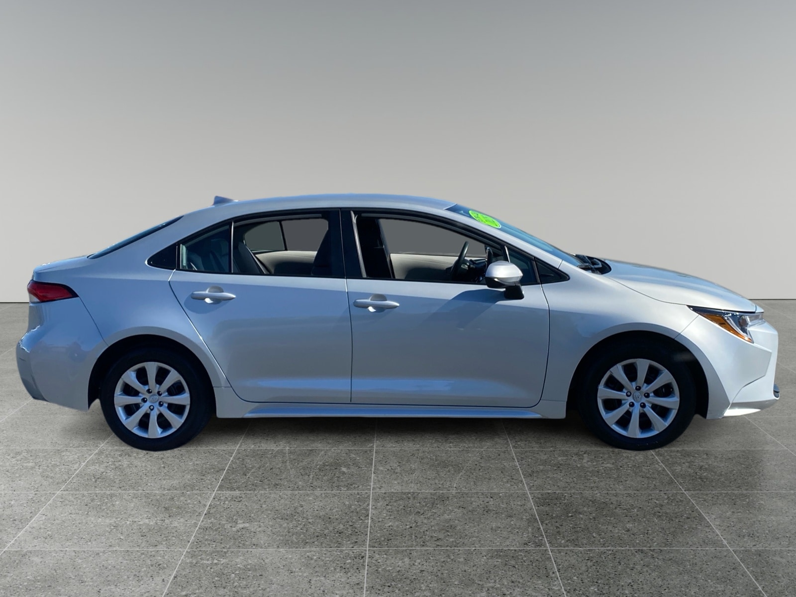 2025 Toyota Corolla LE photo 6