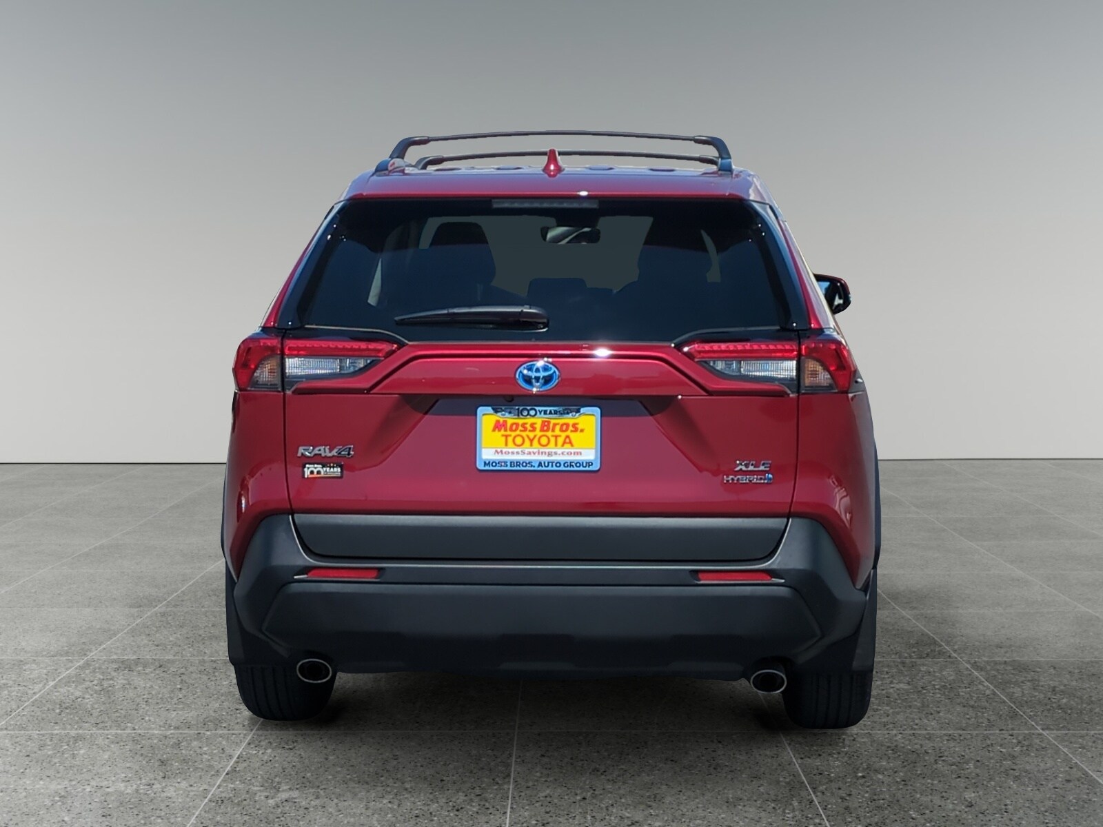 2024 Toyota RAV4 Hybrid XLE photo 2