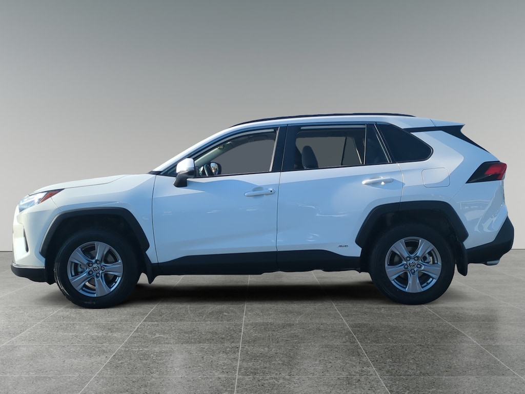 Used 2022 Toyota RAV4 Hybrid XLE SUV