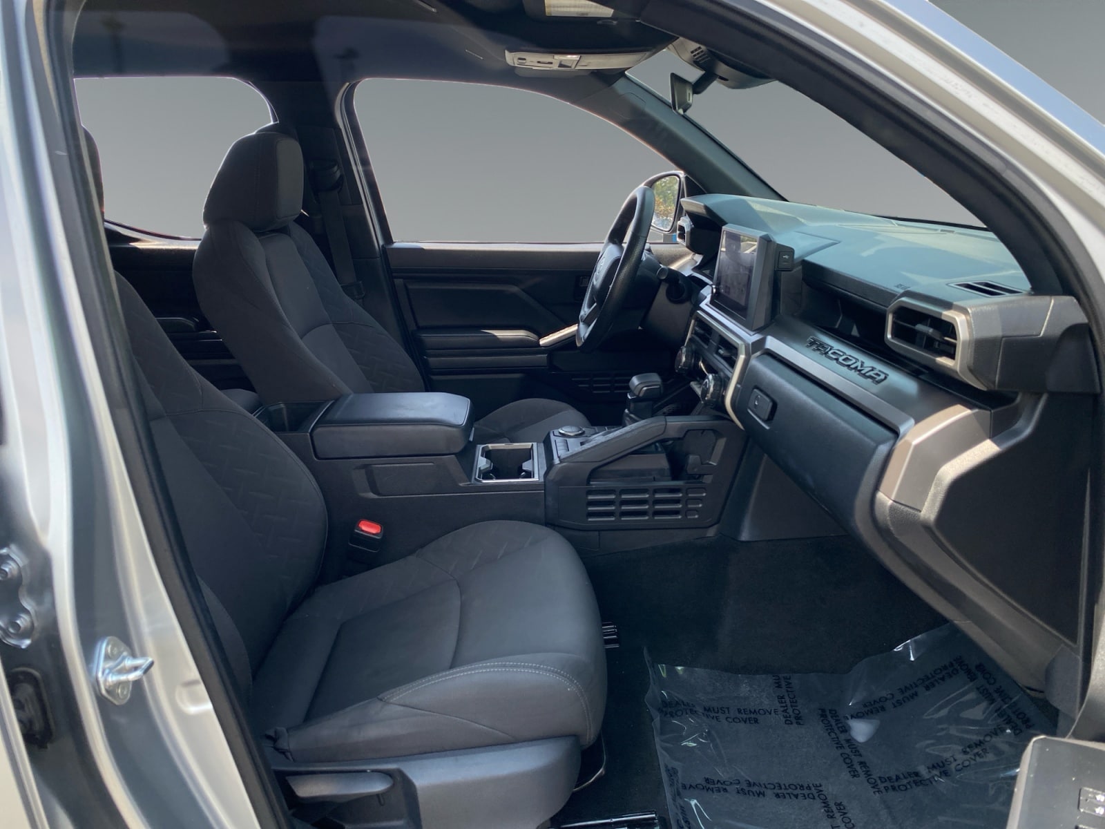 2024 Toyota Tacoma SR5 - Photo 15