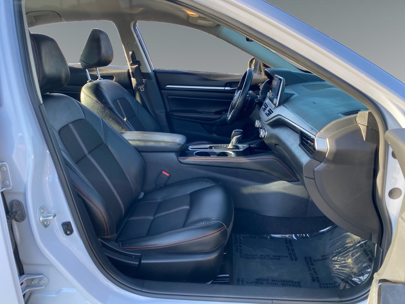 2024 Nissan Altima SR - Photo 15
