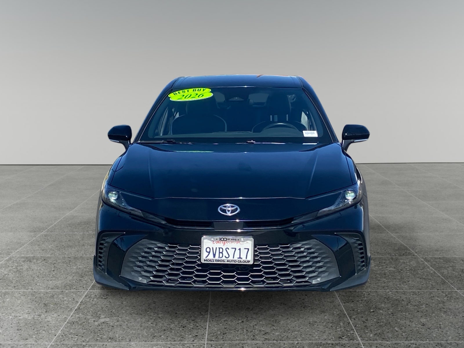 2026 Toyota Camry SE - Photo 8