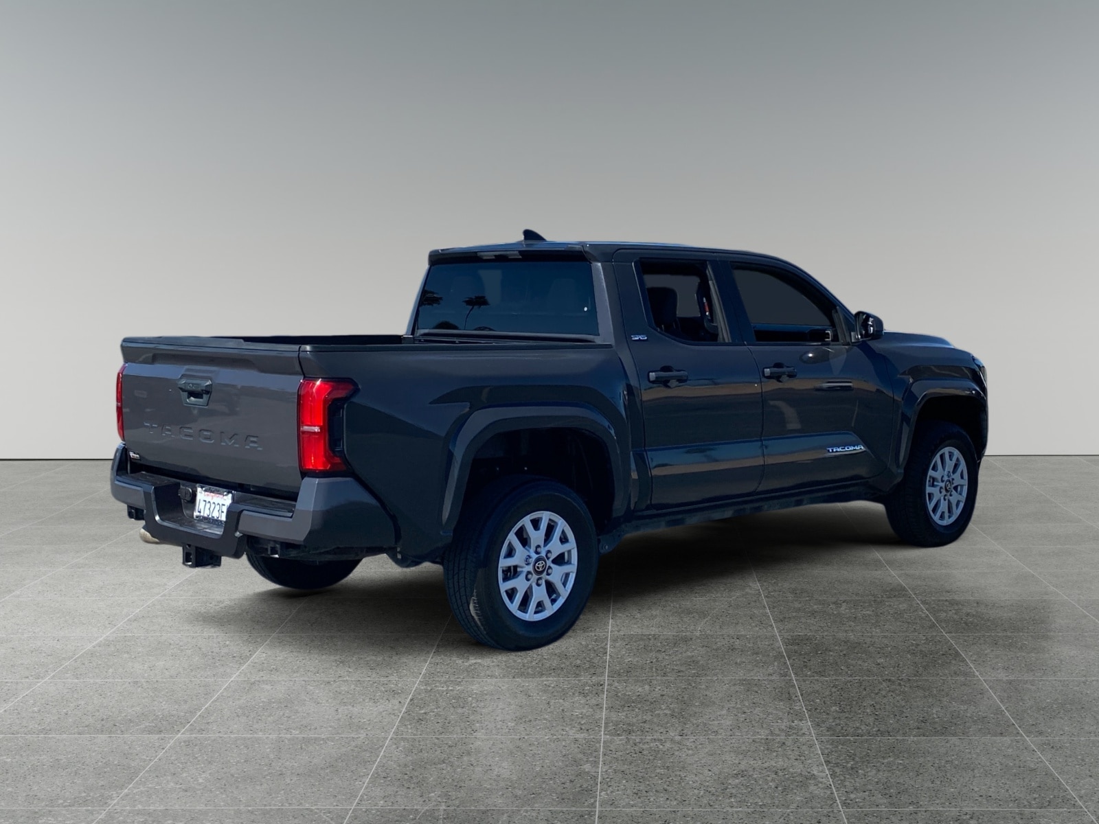 2024 Toyota Tacoma SR5 photo 5