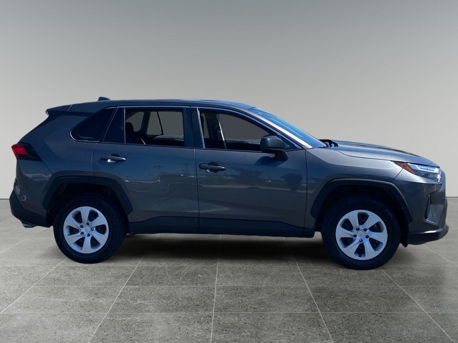 2025 Toyota RAV4 LE - Photo 6