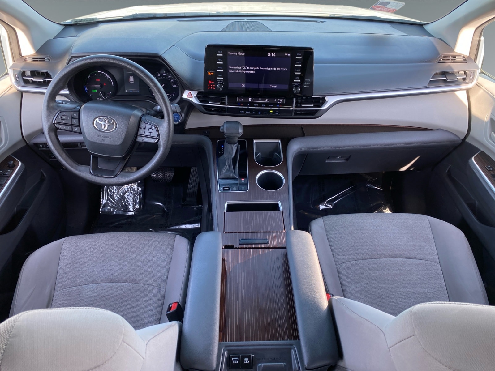 2024 Toyota Sienna LE - Photo 10