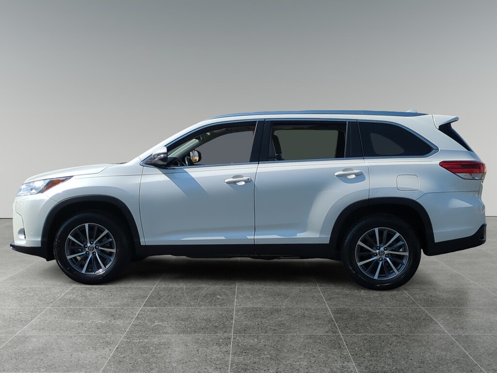 Used 2019 Toyota Highlander XLE SUV