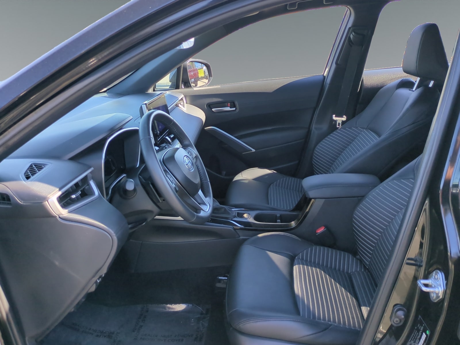 2024 Toyota Corolla Cross XSE - Photo 9