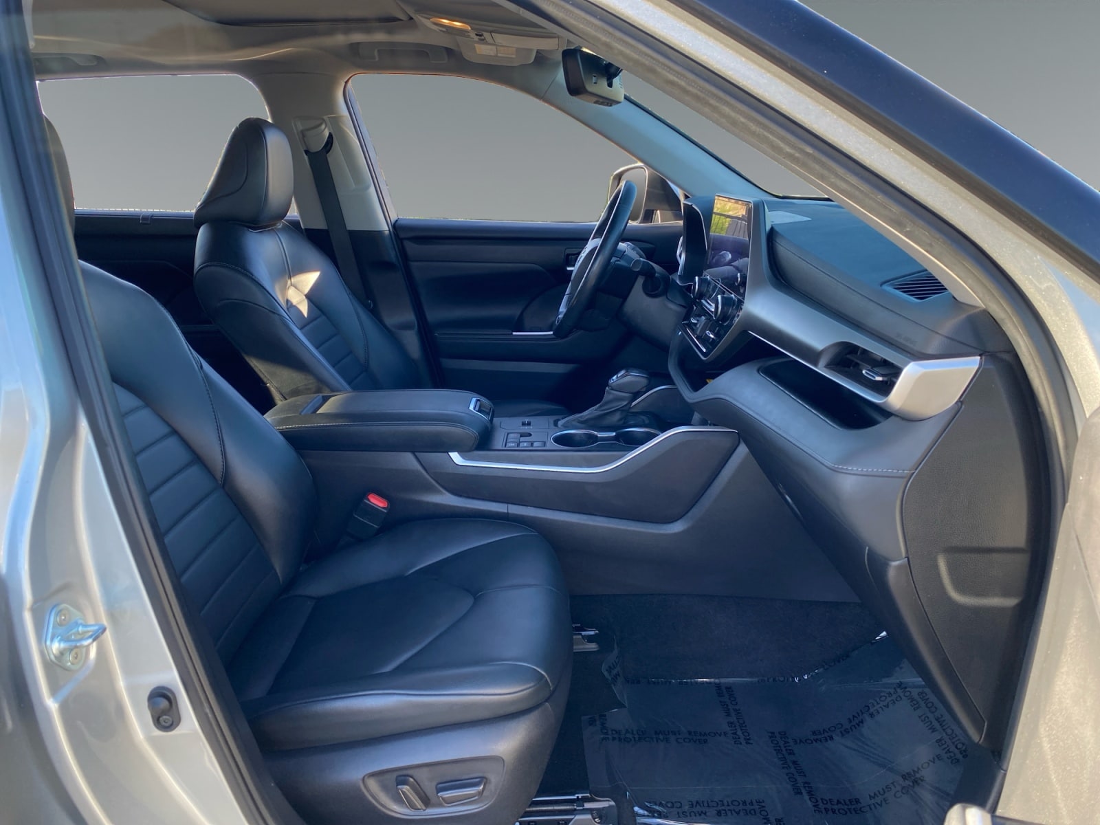 2024 Toyota Highlander XLE - Photo 15