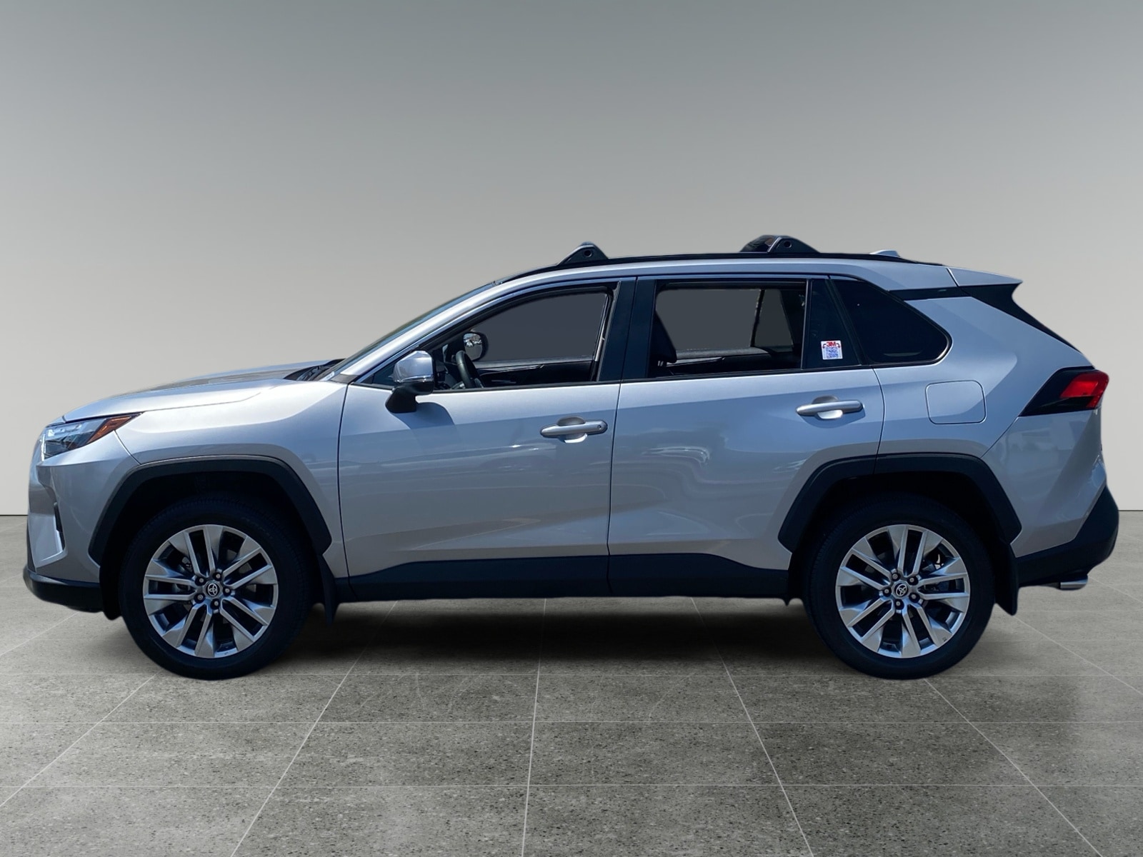 2024 Toyota RAV4 XLE Premium - Photo 2